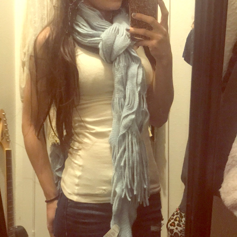Light blue scarf